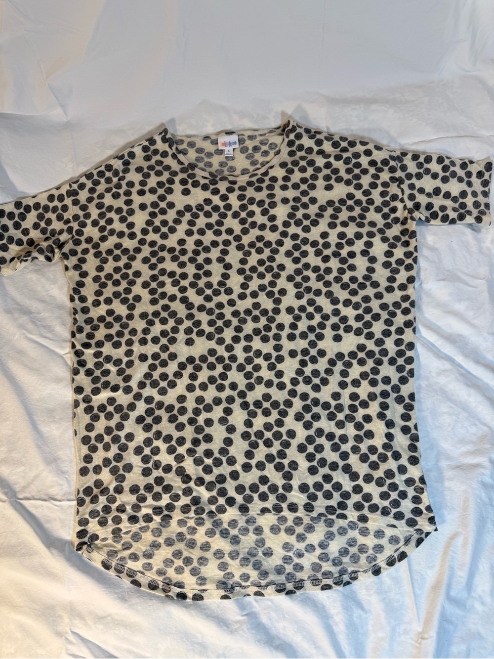 LuLaRoe Irma Polka Dot Short Sleeve Tee - Grey on Cream